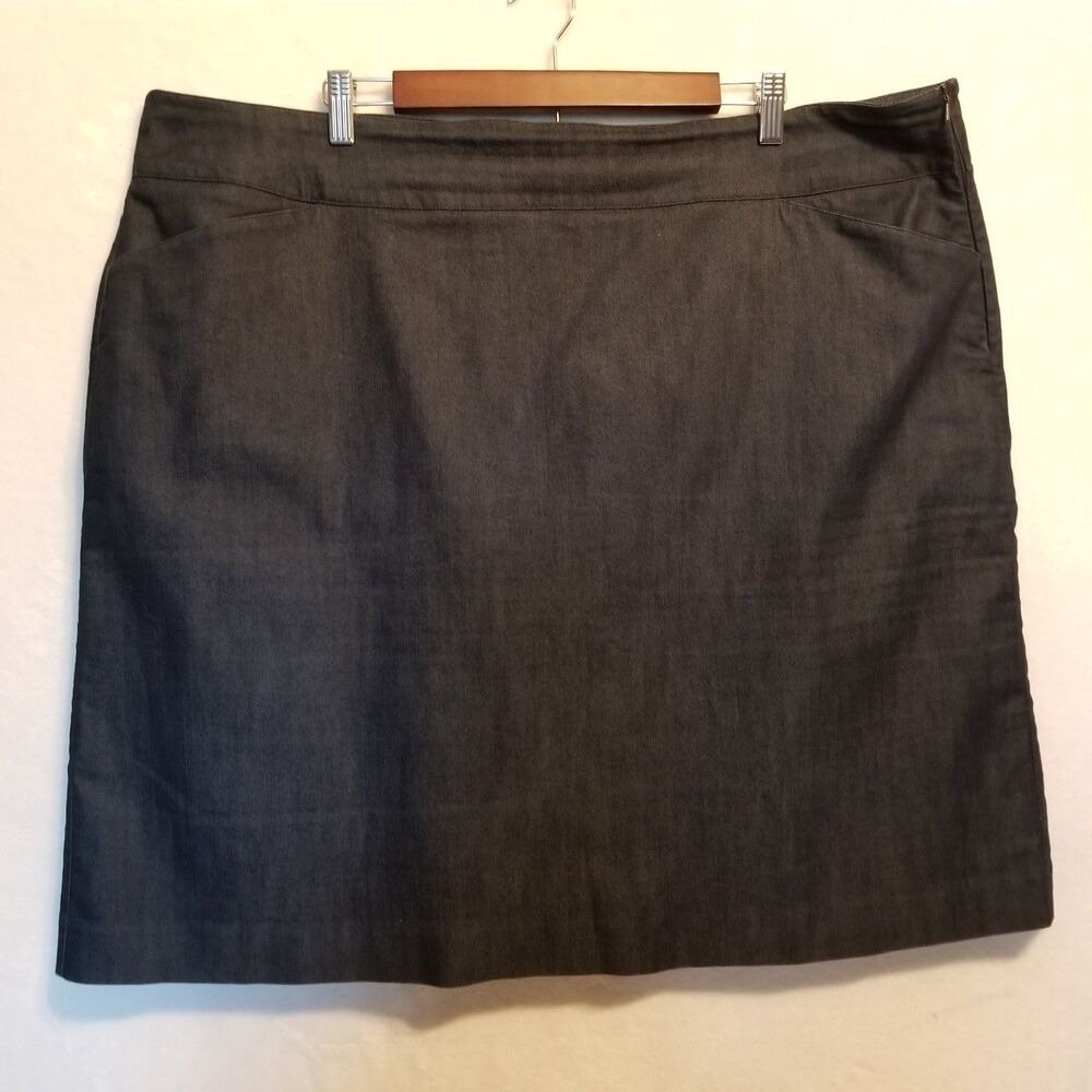 Talbots 22W Skirt Knee Length Dark Wash Lightweight Denim Chambray Classic Basic